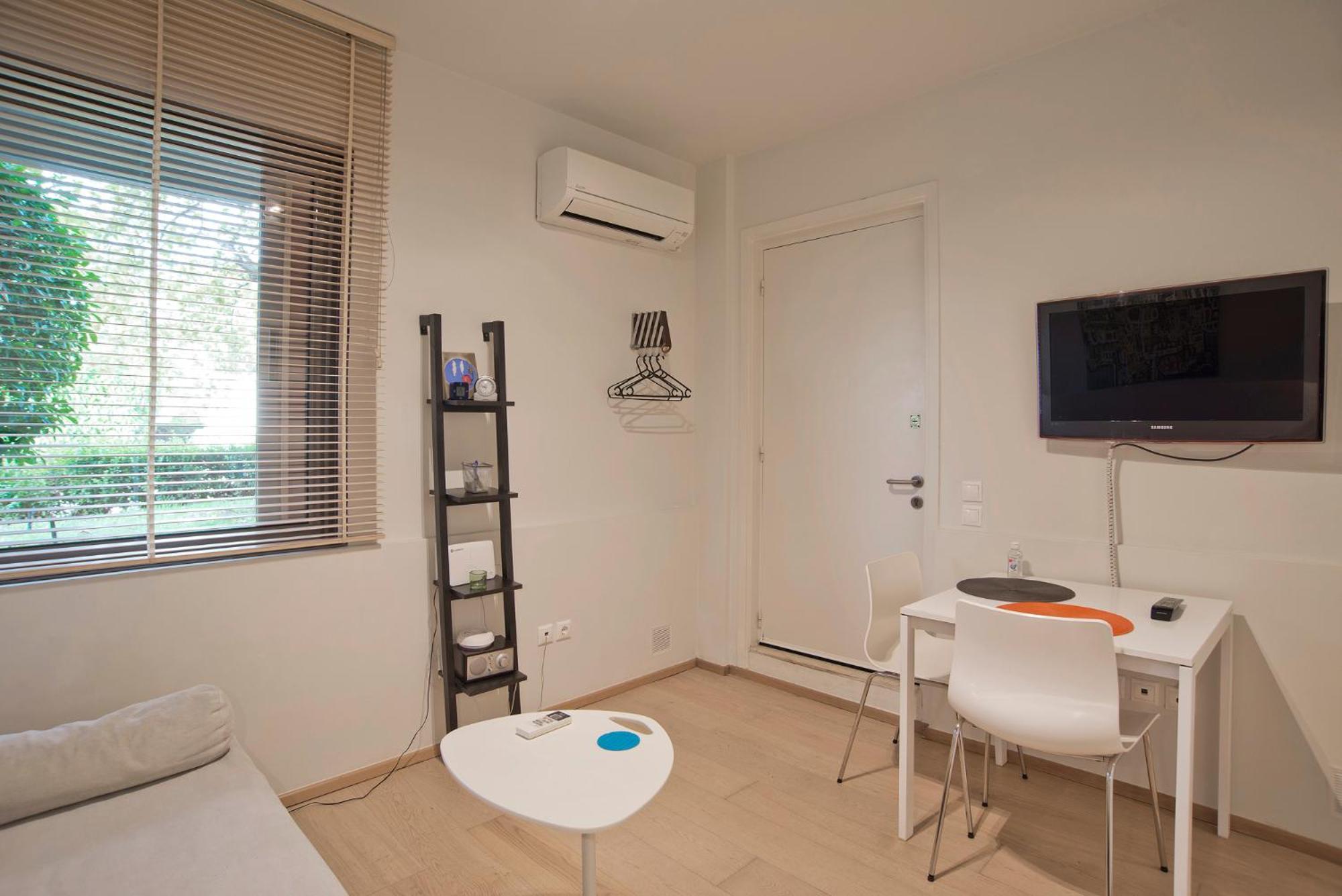 Cozy And Modern Studio Next To The Sea Daire Atina Dış mekan fotoğraf